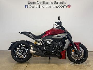 DUCATI XDiavel V4 BURNING RED MY2026