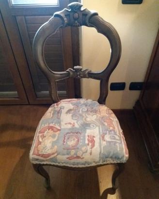 sedia in legno imbottita