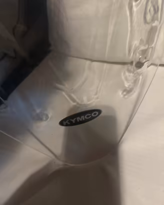 parabrezza kymco ak 550