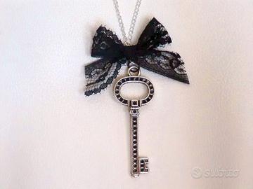 Collana "Key & Lace Bow" Handmade