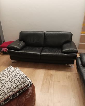 Divani in pelle nera