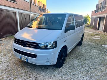 Transporter T5.1 con gancio traino