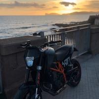 Ktm duke 690 r A2