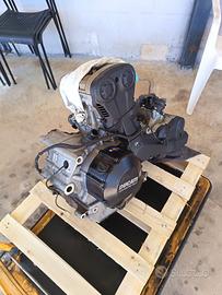 motore testa stretta  ducati multistrada 1200