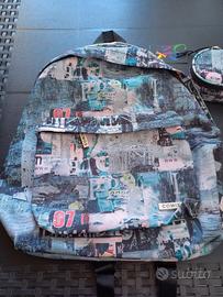 Zaino + portapenne Comix