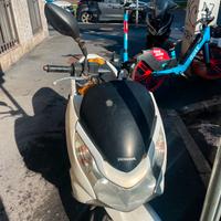 honda pcx 125