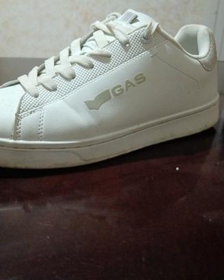 Sgarbi nuovo numero 41È ancora nuovo