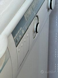 lavatrice praticamente nuova