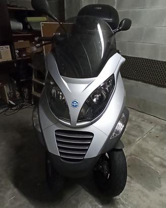Piaggio MP3 250cc