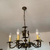 Lampadario con putti