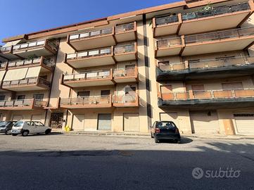 5 LOCALI A REGGIO DI CALABRIA