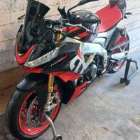 Aprilia Tuono Factory