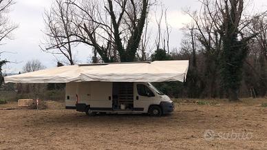 Tenda furgone per mercato