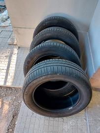 n° 8 pneumatici 205 55 R16 + catene neve