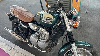 Triumph Thunderbirds 900