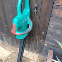 tagliasiepe elettrico Bosch