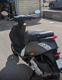 Piaggio ZIP 50 4T - Garanzia fino a marzo 2027