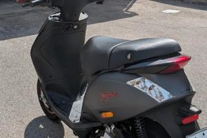 Piaggio ZIP 50 4T - Garanzia fino a marzo 2027