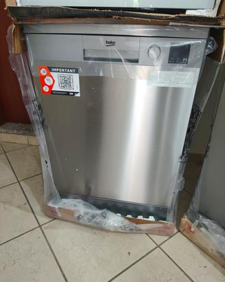 Lavastoviglie Beko 13 coperti Inox 
