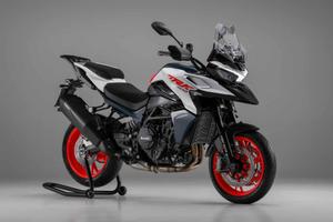 Benelli 900 trk stradale 2026