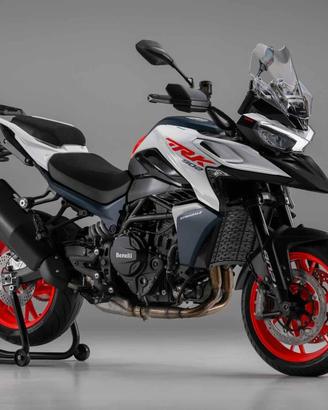 Benelli 900 trk stradale 2026