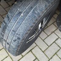 Treno di pneumatici Michelin Agilis Camping 16"