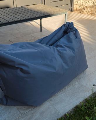 Pouf da esterno, a sacco forma cuscino gigante
