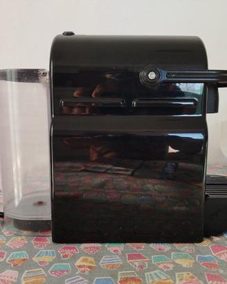 Macchina caffè capsule Nespresso De Longhi