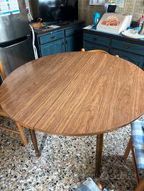 Tavolo rotondo legno con sedie