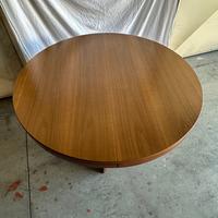 Tavolo circolare allungabile