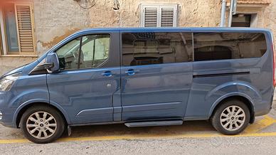 Ford tourneo custom