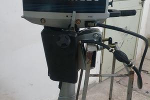 motore fuoribordo Evinrude 2 tempi - 4 CV