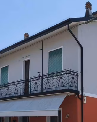 Immobile in asta di 357 m² con più di 5 locali a M