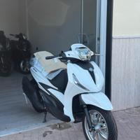 Piaggio Beverly 400