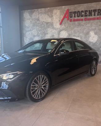MERCEDES CLA 180CDI KM 42.000 SEDAN AT8 TETTO SPOR