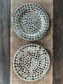 Piatti in vetro con mosaico a specchio.