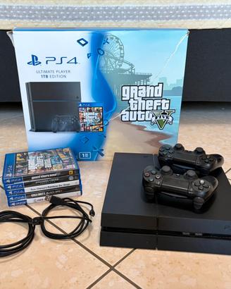 PlayStation 4 1TB completa di accessori e giochi