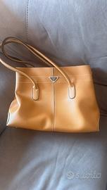 Borsa tipo Prada