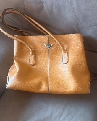 Borsa tipo Prada