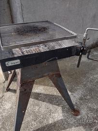 barbecue in ferro a carbonella