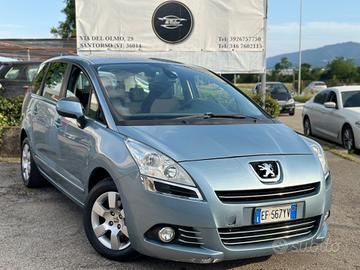 PEUGEOT 5008 1.6 HDi 112CV - 2011