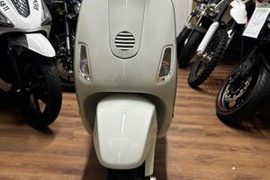 Piaggio Vespa 50 LX