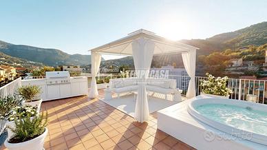 TRILOCALE, SOLARIUM PRIVATO, BOX AUTO. ULTIMO PIAN