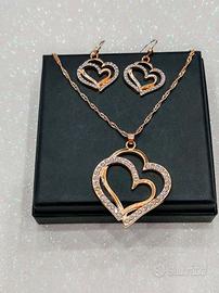 Set Collana a doppio cuore e orecchini coordinati 
