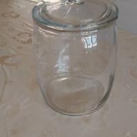 Vaso in vetro con coperchio