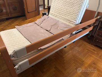 Letto sanitario per anziani/disabili