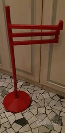 Appendiasciuamani da bagno rosso