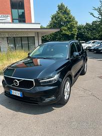 VOLVO XC40 D3 150CV AUTOCARRO