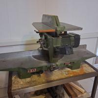 Troncatrice angolare legno con piano superiore SBT