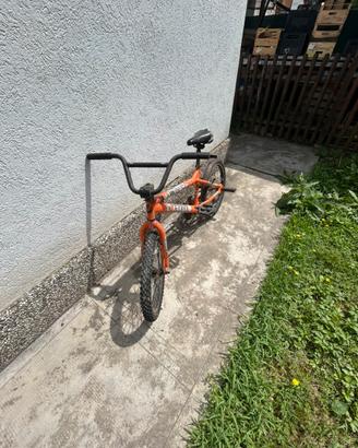 Bmx arancione